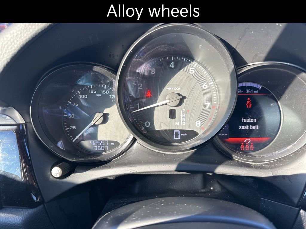 Used 2023 Porsche Macan Base image 17