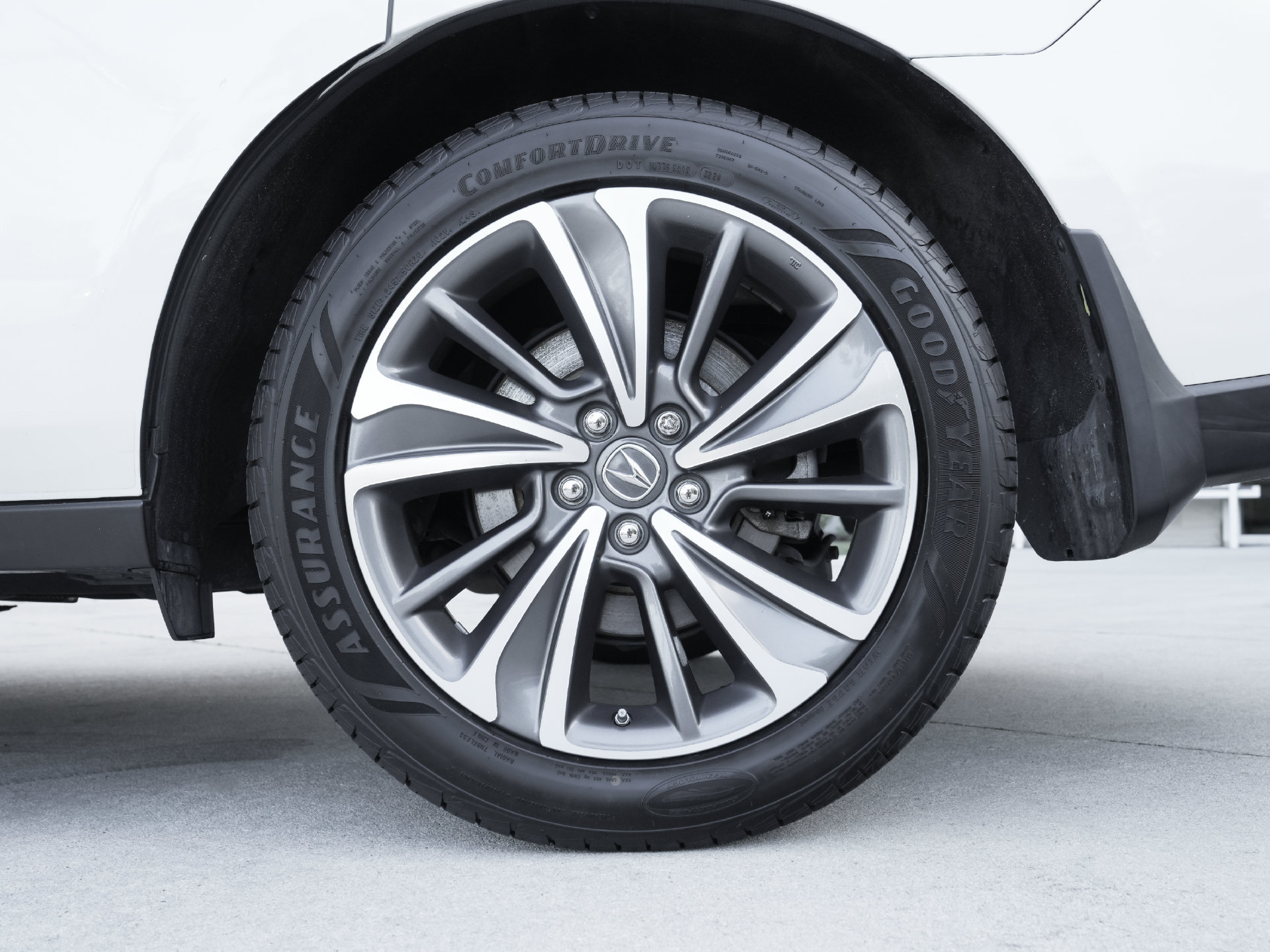 Used 2019 Acura MDX w/ Technology Package AWD/4WD image 30