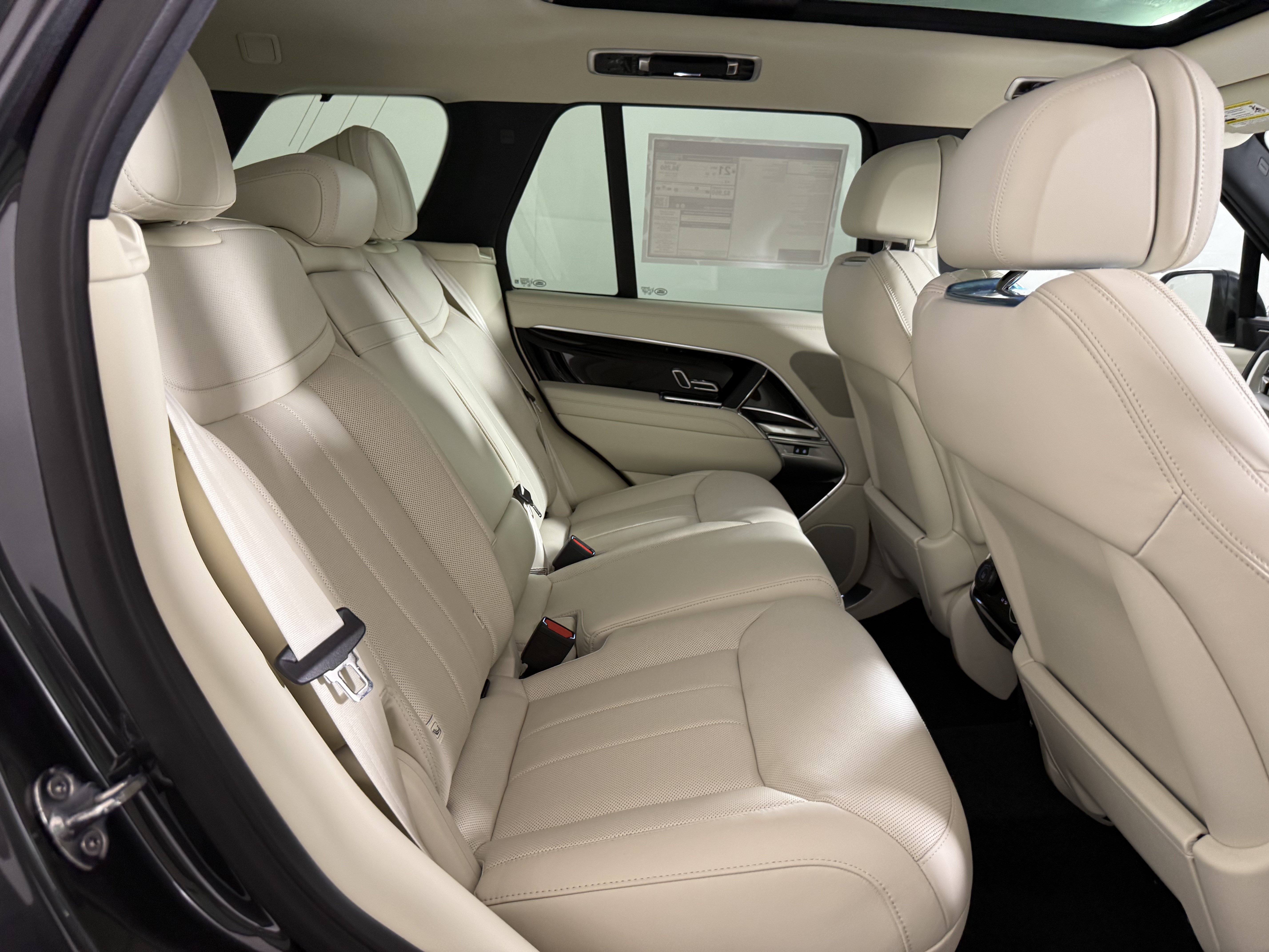 New 2026 Land Rover Range Rover SE AWD/4WD image 26