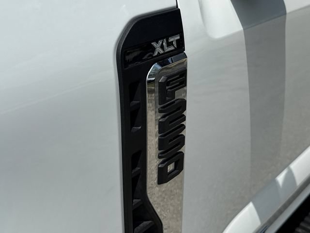 Used 2025 Ford F250 XLT w/ FX4 Off-Road Package AWD/4WD image 6