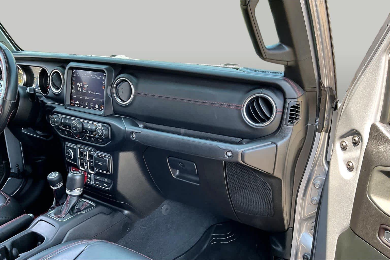 Used 2020 Jeep Gladiator Rubicon AWD/4WD image 18