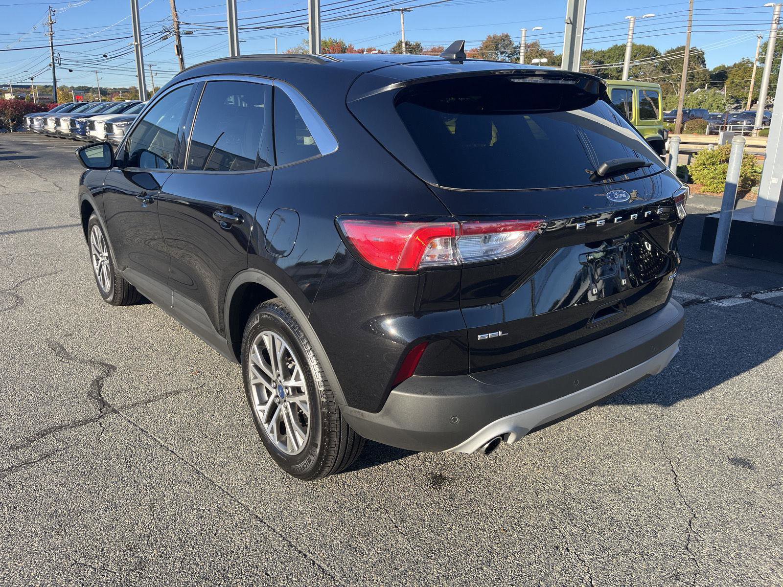 Used 2022 Ford Escape SEL w/ Technology Package image 5