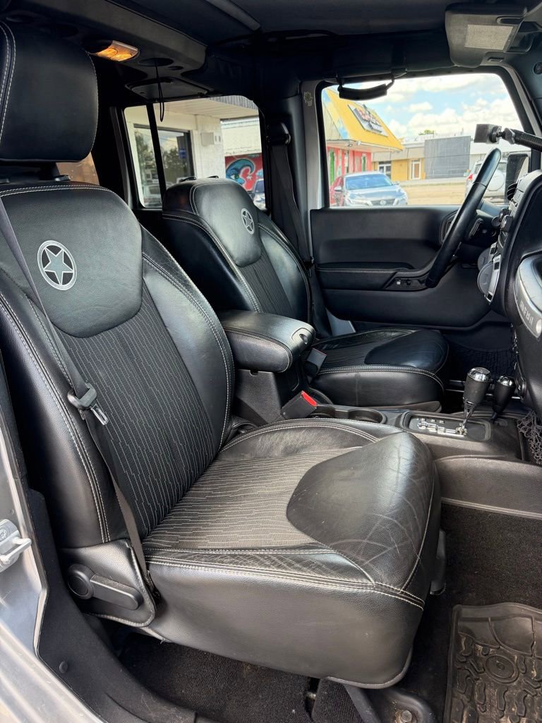 Used 2015 Jeep Wrangler Unlimited Sport image 18