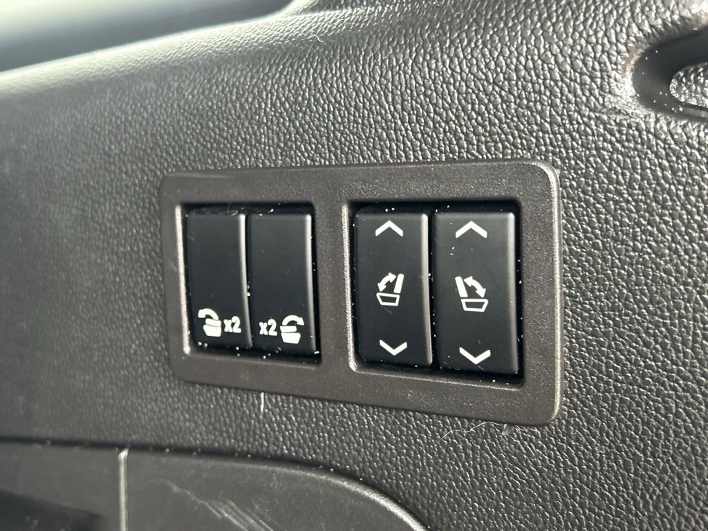 Used 2020 GMC Yukon XL Denali w/ Denali Ultimate Package image 8