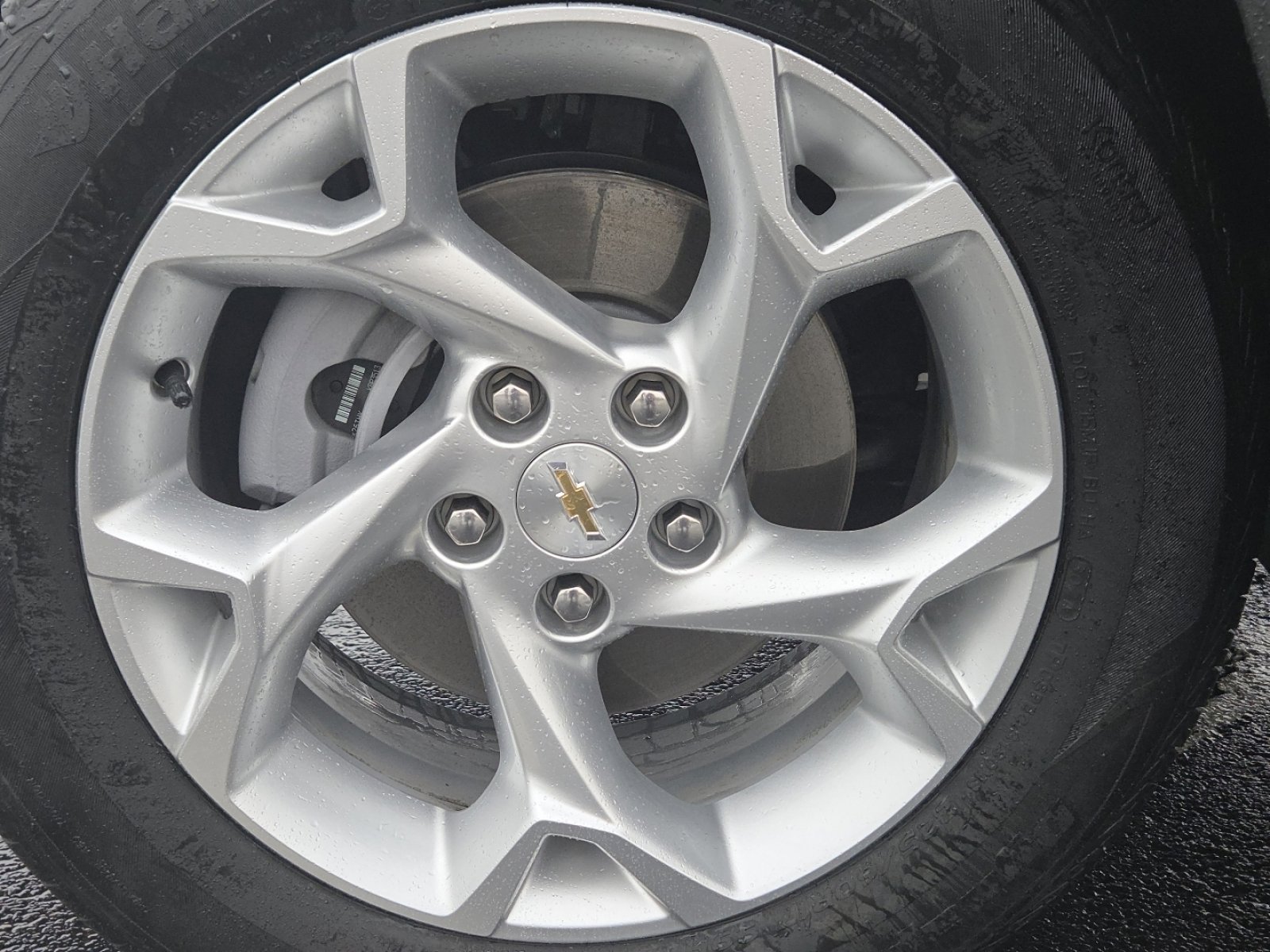 Used 2025 Chevrolet Trax LS w/ LS Convenience Package image 11