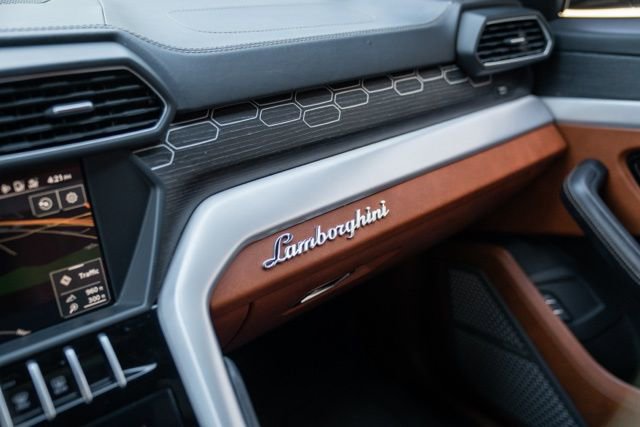 Used 2019 Lamborghini Urus image 48