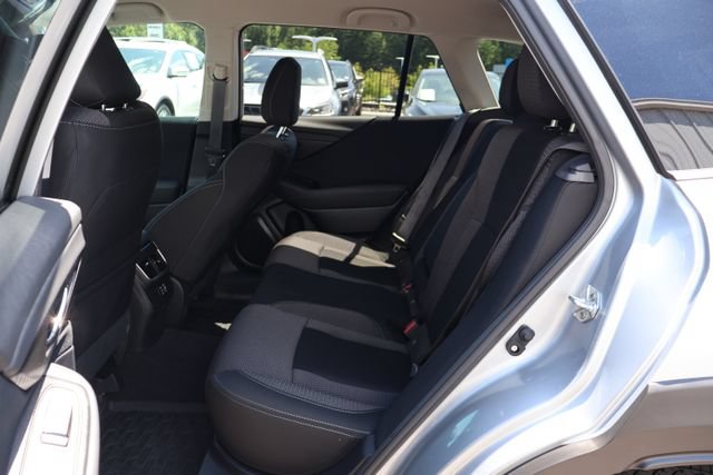 Certified 2025 Subaru Outback Premium AWD/4WD image 18