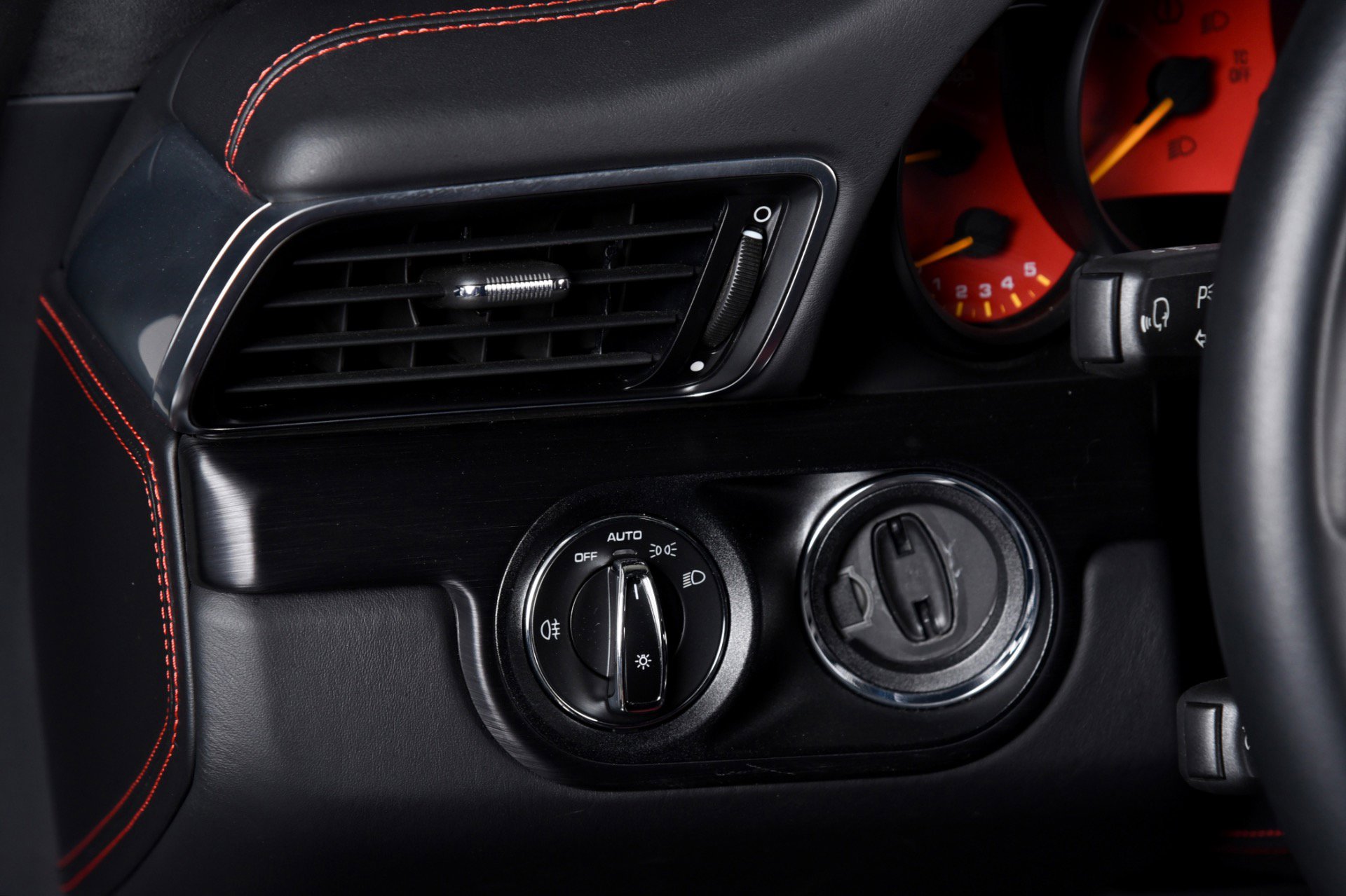 Used 2018 Porsche 911 GT3 image 31