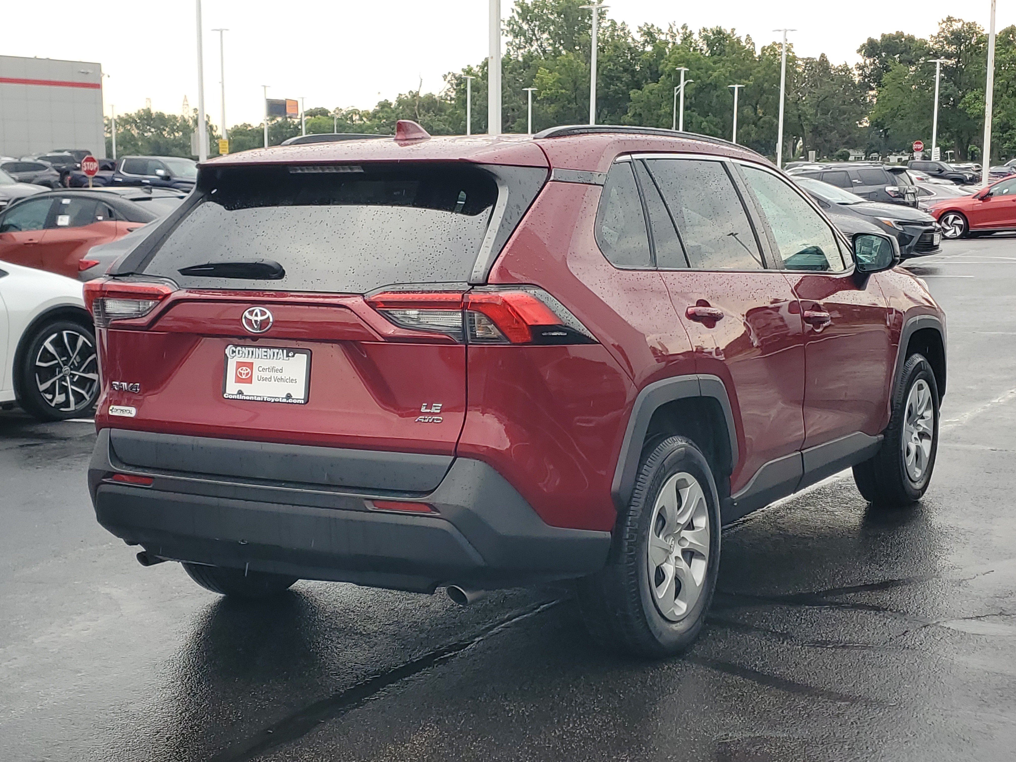 Certified 2020 Toyota RAV4 LE AWD/4WD image 5