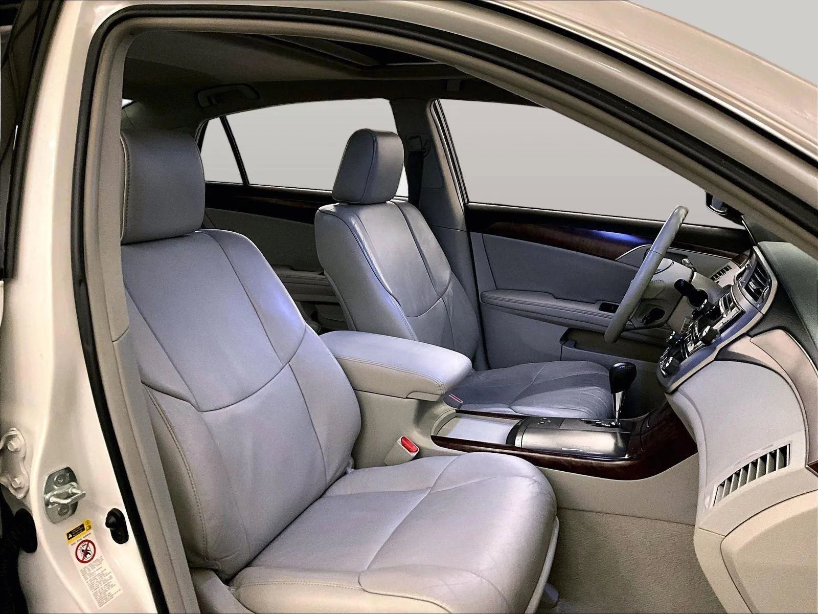 Used 2012 Toyota Avalon FWD image 8