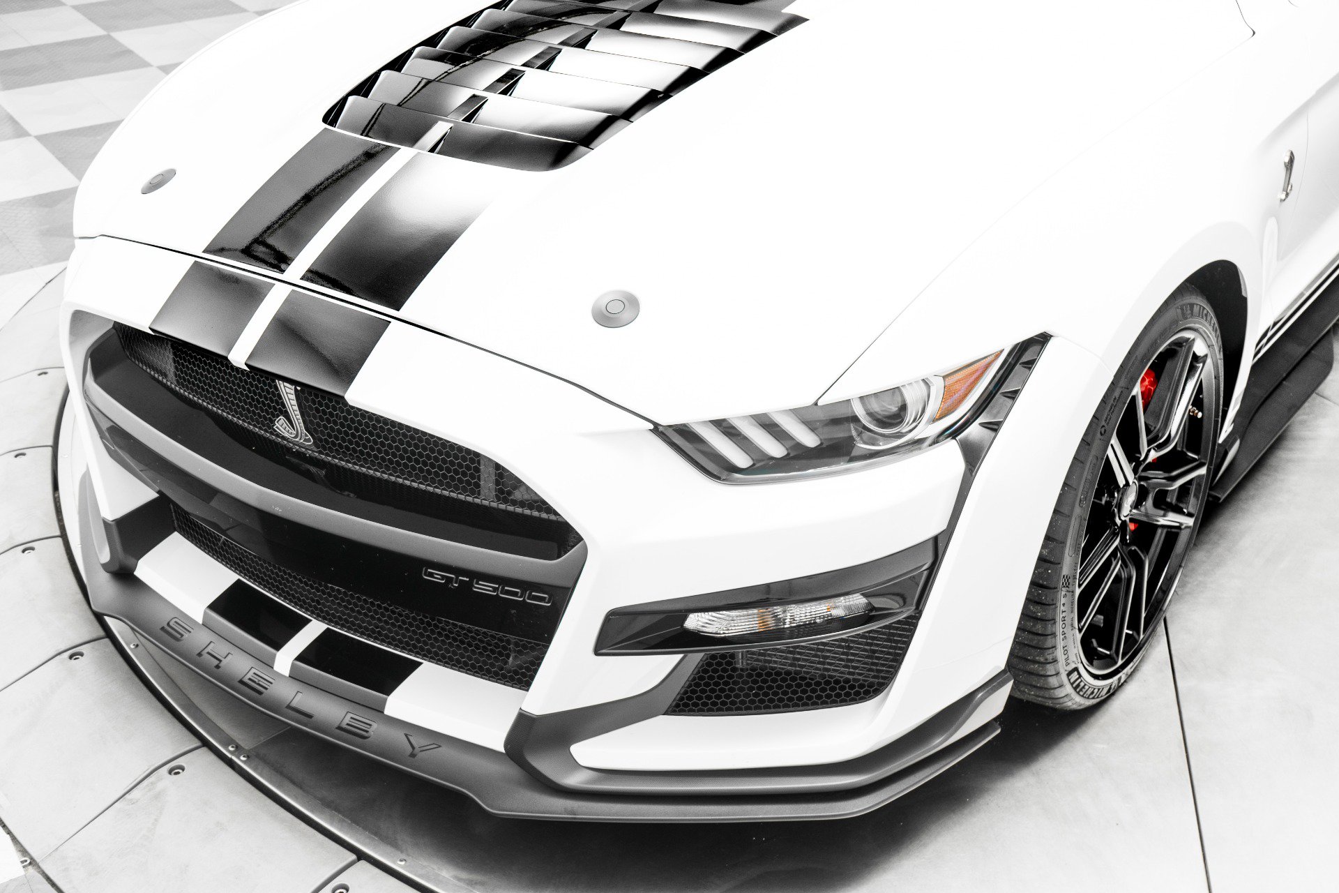 Used 2022 Ford Mustang Shelby GT500 w/ Technology Package RWD image 39