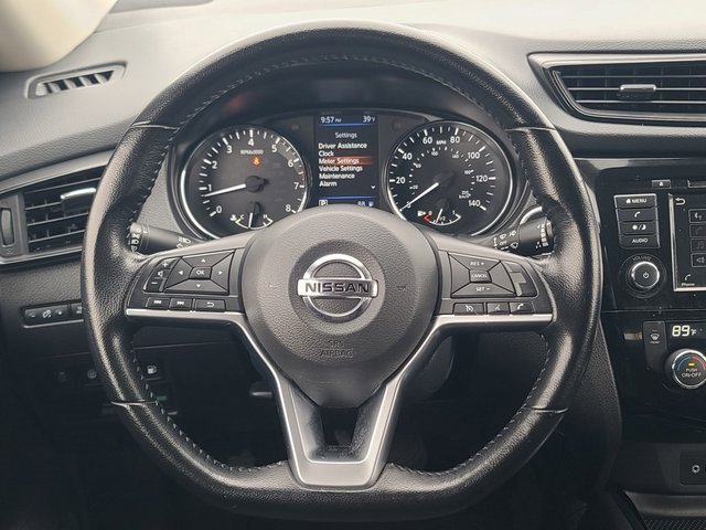 Used 2020 Nissan Rogue SV image 22