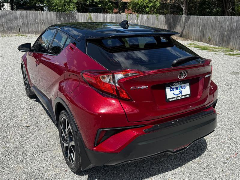 Used 2019 Toyota C-HR image 4
