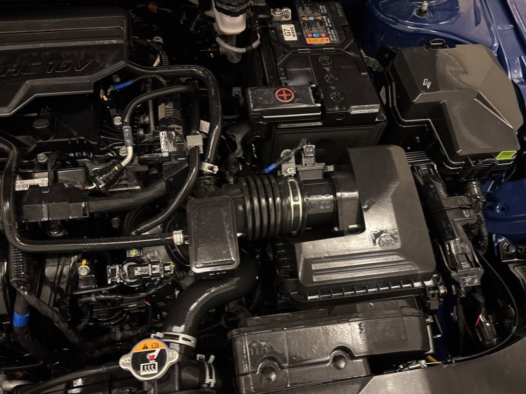 Certified 2025 Hyundai Elantra SE image 26