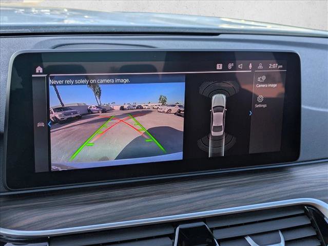 Used 2023 BMW 530e w/ Premium Package image 13