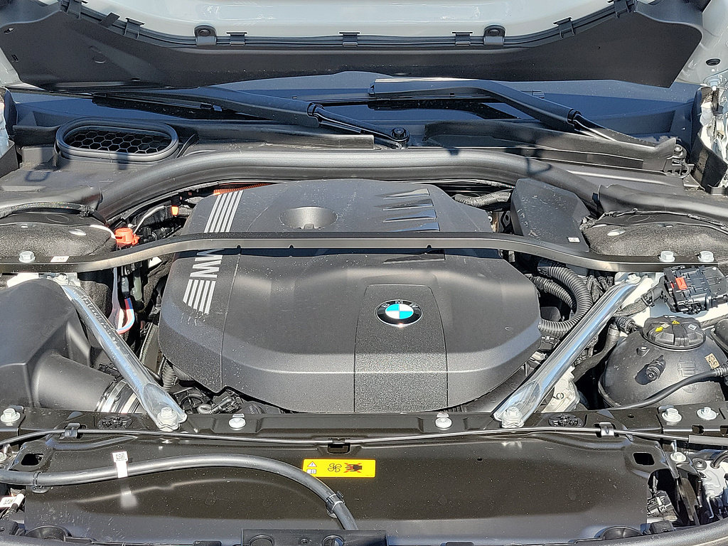 New 2026 BMW 750e xDrive w/ Premium Package AWD/4WD image 34
