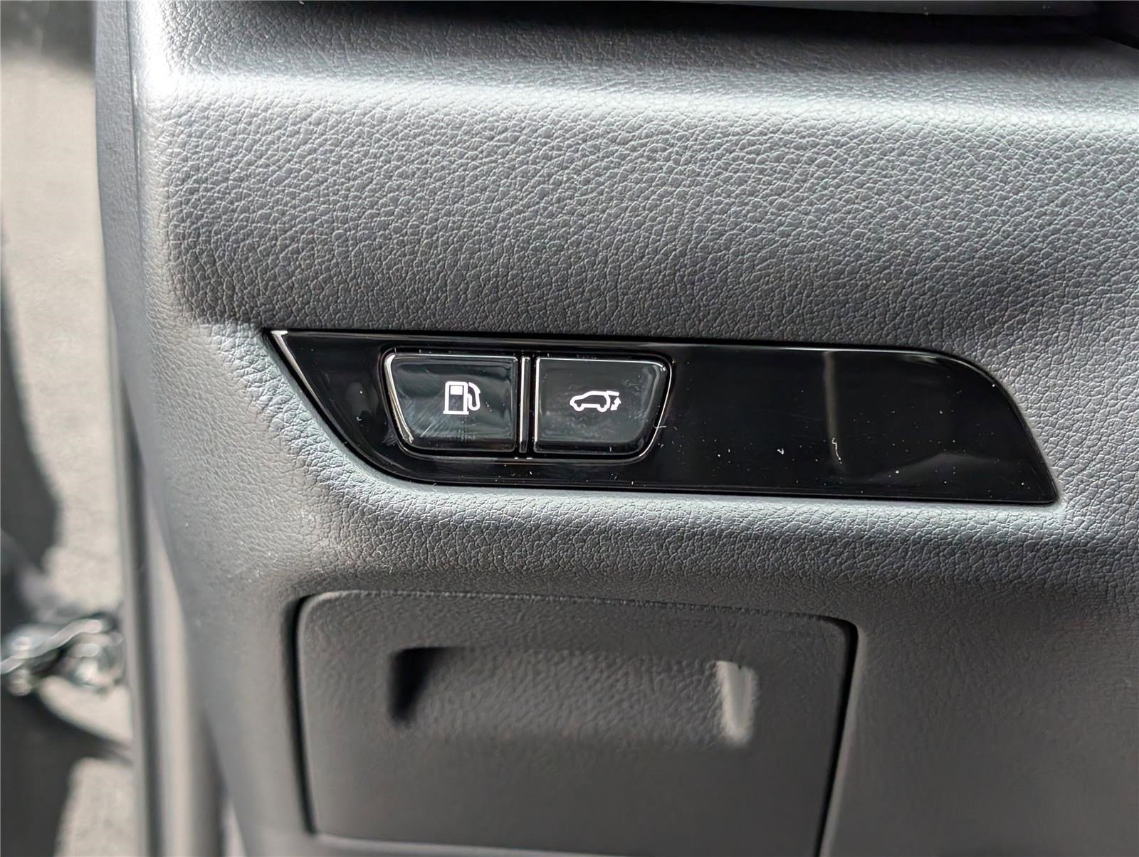 New 2026 Lexus NX 450h+ 450h image 17