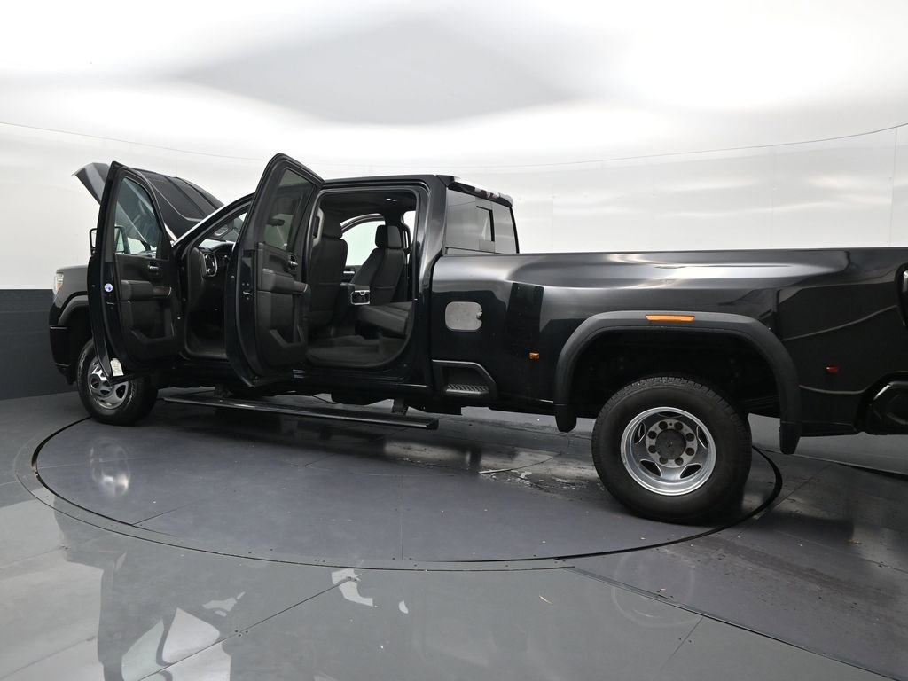 Used 2021 GMC Sierra 3500 Denali w/ Denali Ultimate Package AWD/4WD image 31