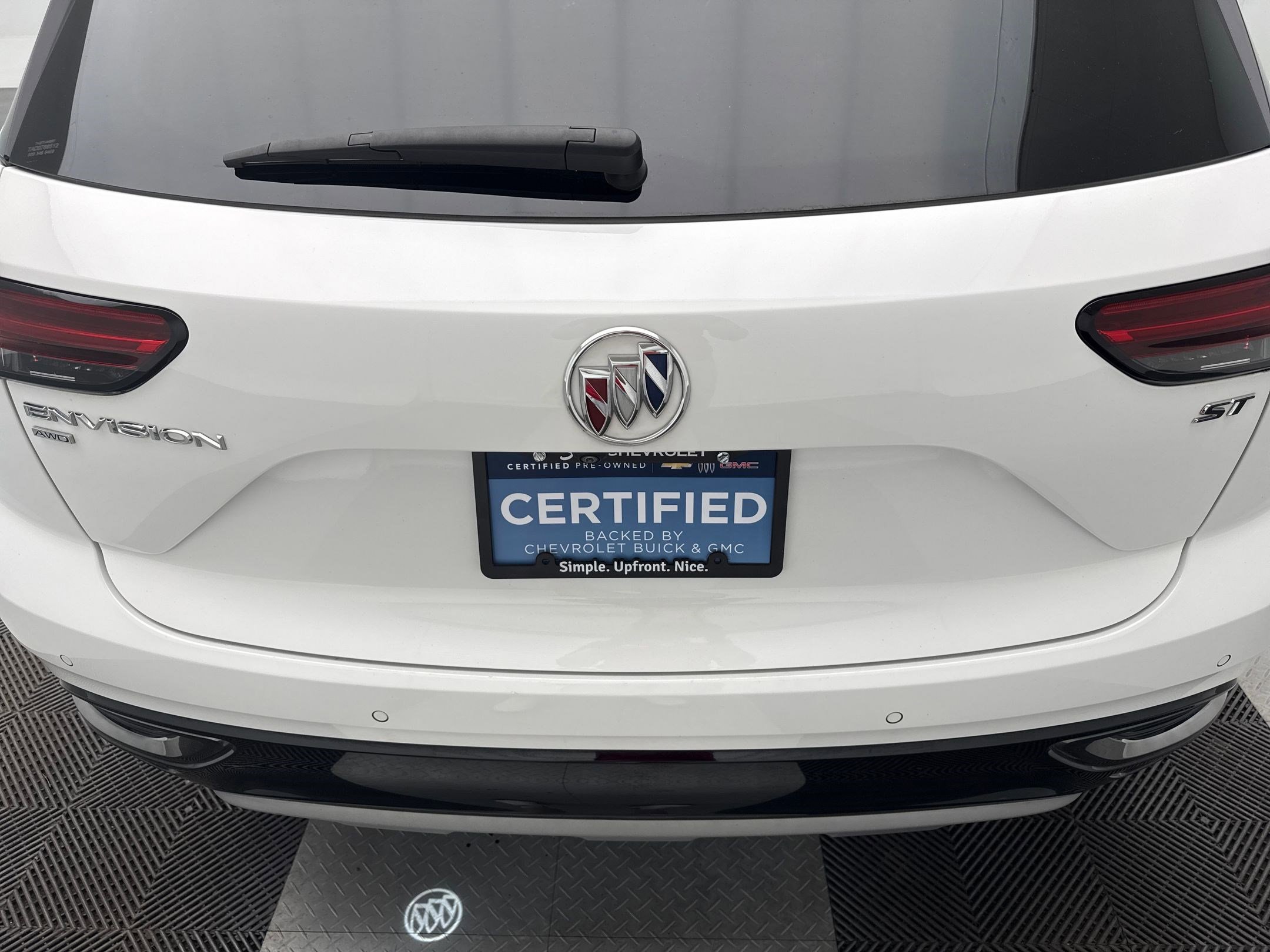 Certified 2022 Buick Envision Essence w/ Sport Touring Package image 20