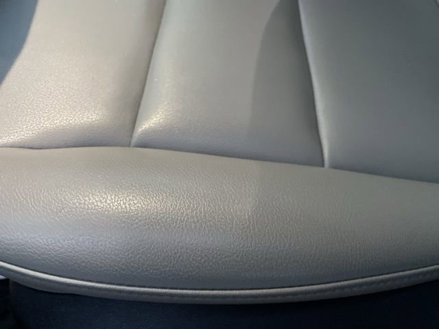 Used 2019 Cadillac XT4 Luxury w/ Cold Weather Package image 22