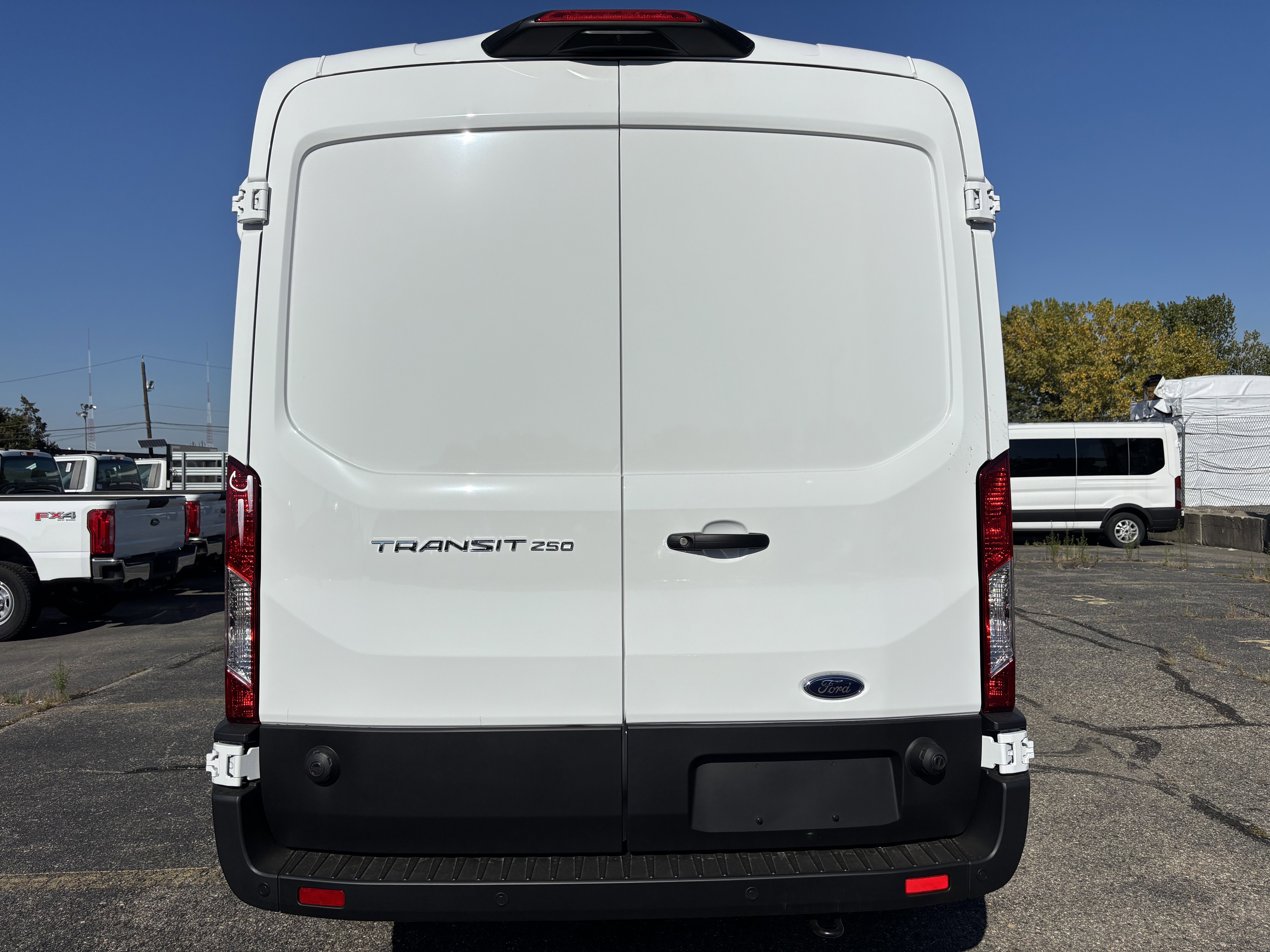 New 2025 Ford Transit 250 148 Medium Roof image 9
