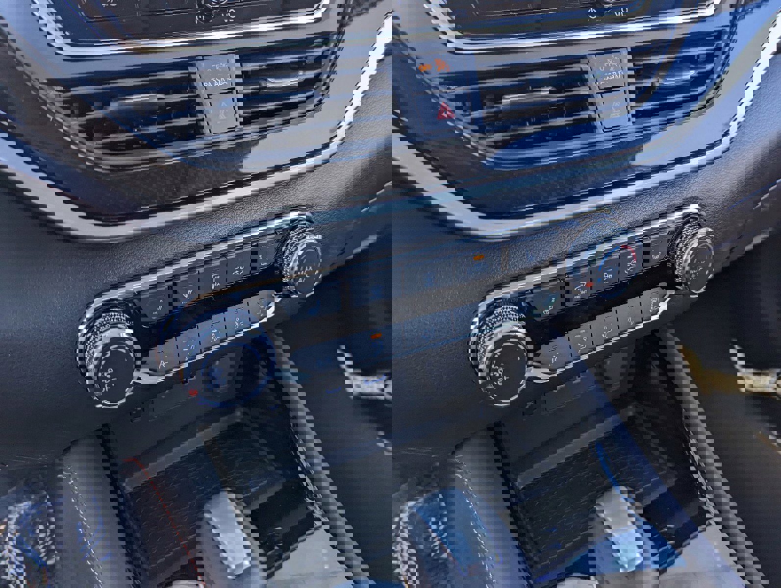 New 2025 Nissan Altima 2.5 SR image 18