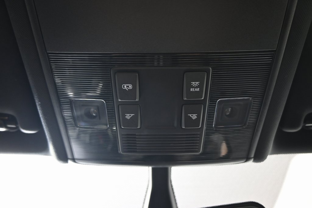 Used 2018 Volkswagen Golf 4-Door image 31