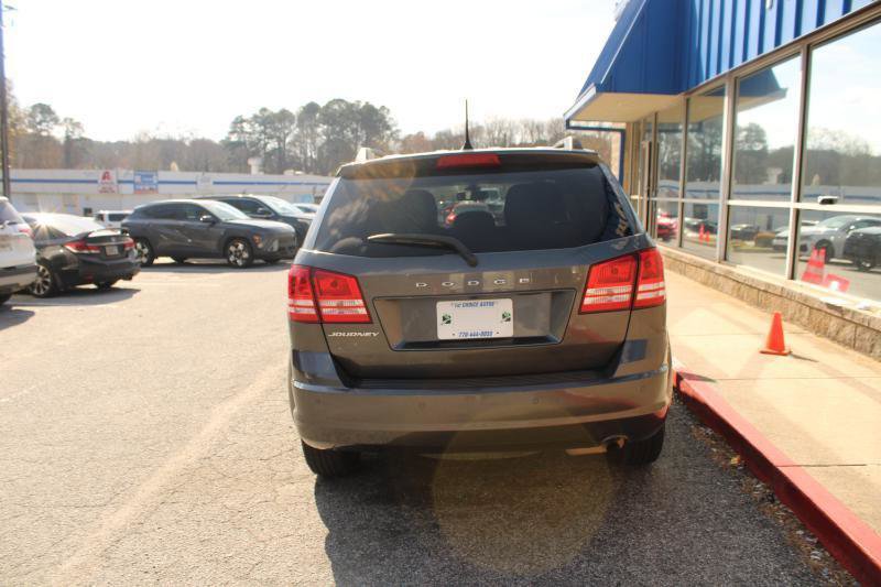 Used 2020 Dodge Journey SE w/ SE Popular Equipment Group image 5