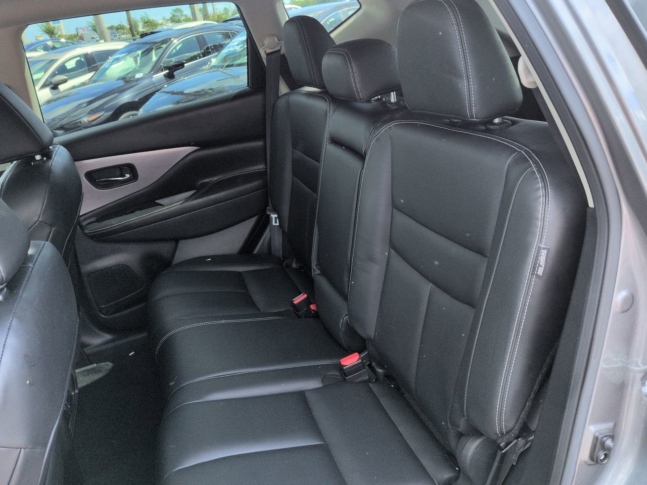 Used 2022 Nissan Murano SV AWD/4WD image 14