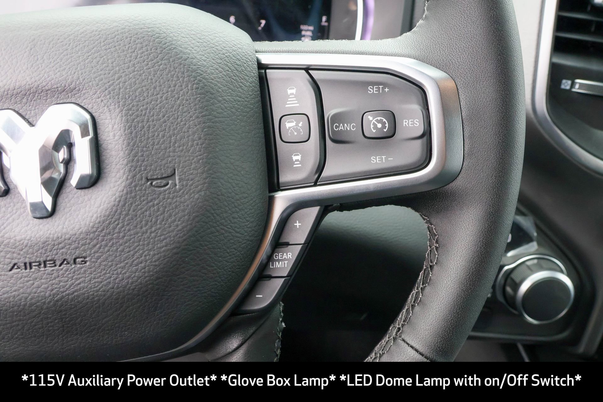 New 2026 RAM 1500 4x4 Crew Cab image 32