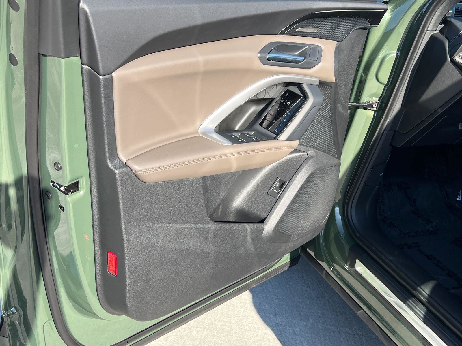 New 2025 Audi Q5 Prestige image 10