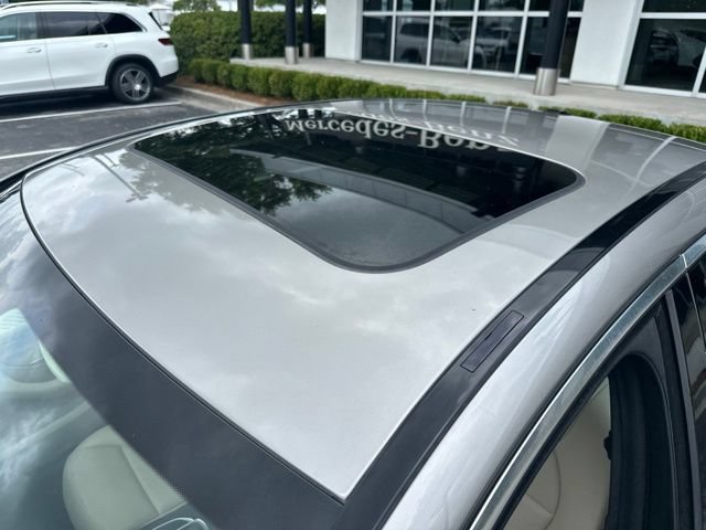 Used 2019 Mercedes-Benz C 300 Sedan image 12