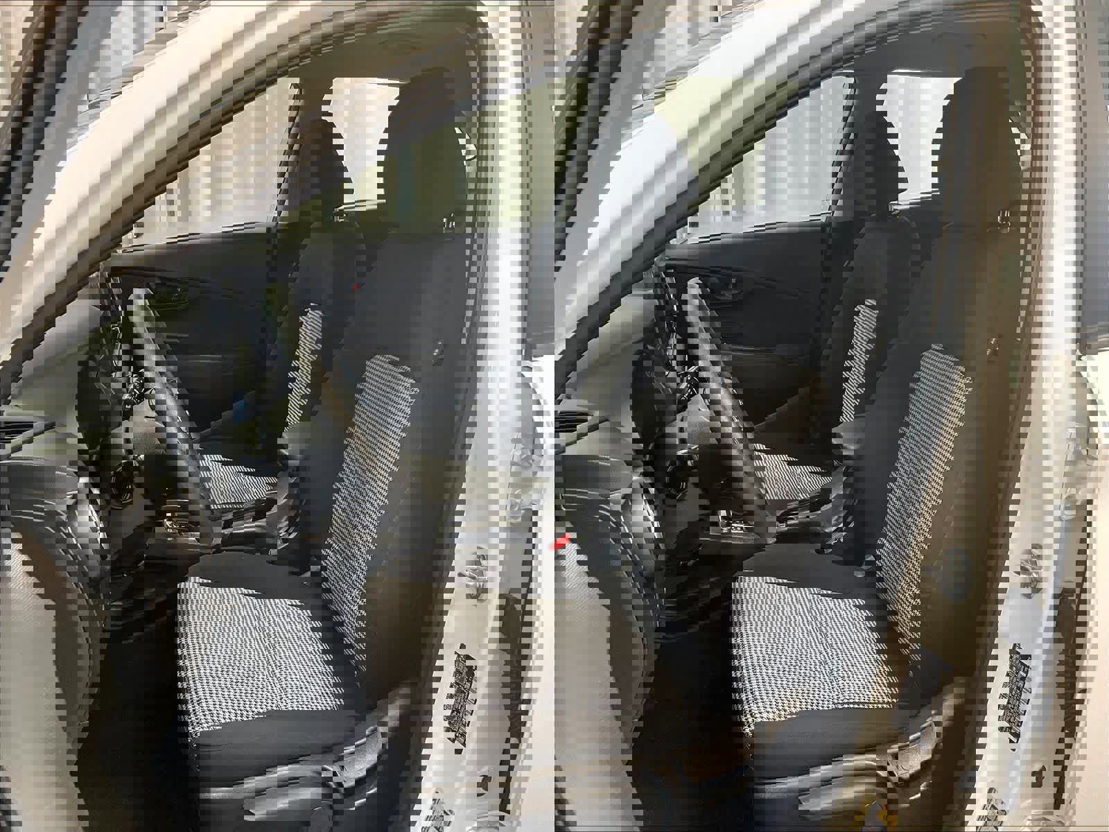 Certified 2022 Hyundai Kona SE AWD/4WD image 10