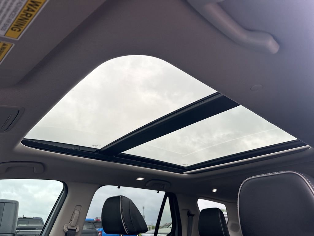 Used 2023 Honda Pilot Elite image 6