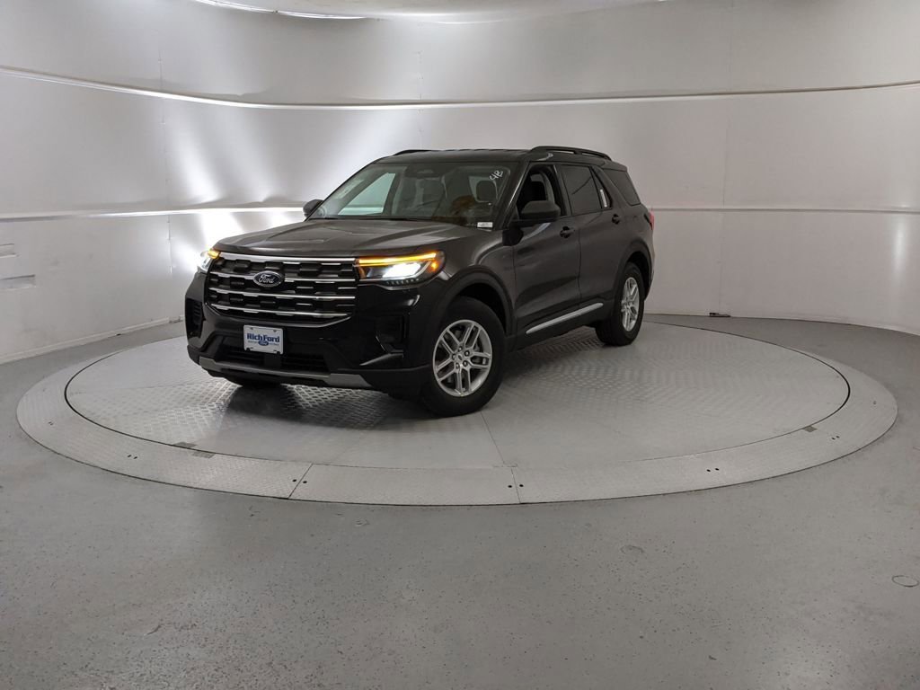 New 2025 Ford Explorer Active image 6