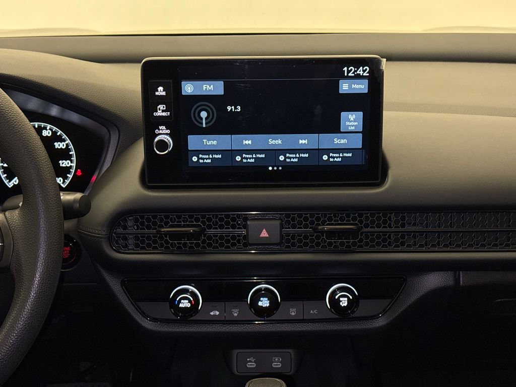 New 2026 Honda HR-V LX image 16