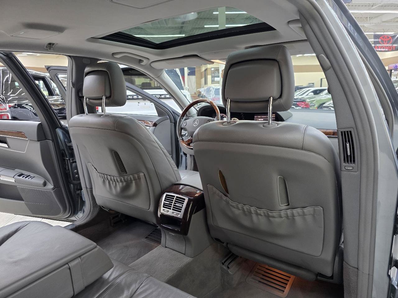 Used 2008 Mercedes-Benz S 550 image 24