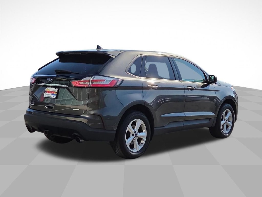 Used 2019 Ford Edge SE FWD image 3