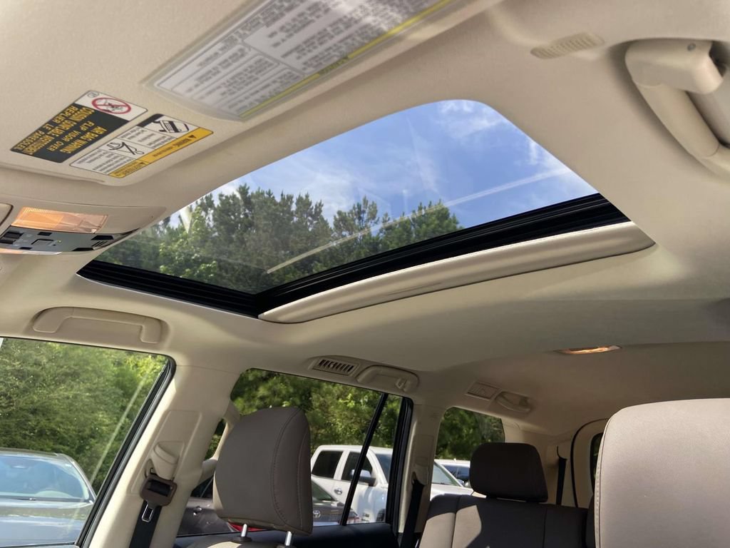 Used 2020 Lexus GX 460 Premium w/ Premium Package AWD/4WD image 19