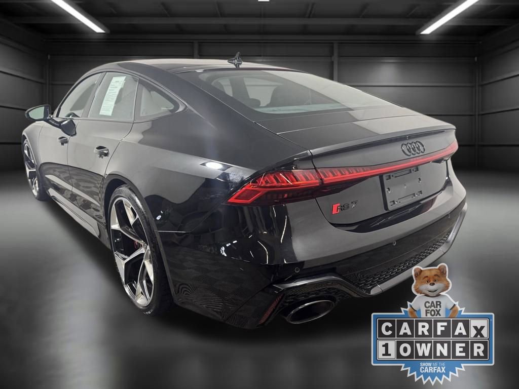 Used 2024 Audi RS 7 Performance w/ Black Optic Package image 4