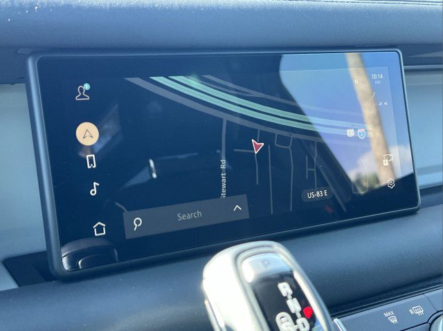 Used 2024 Land Rover Defender 90 X-Dynamic SE image 23