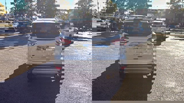 Used 2015 Ford Escape Titanium w/ Equipment Group 301A image 29