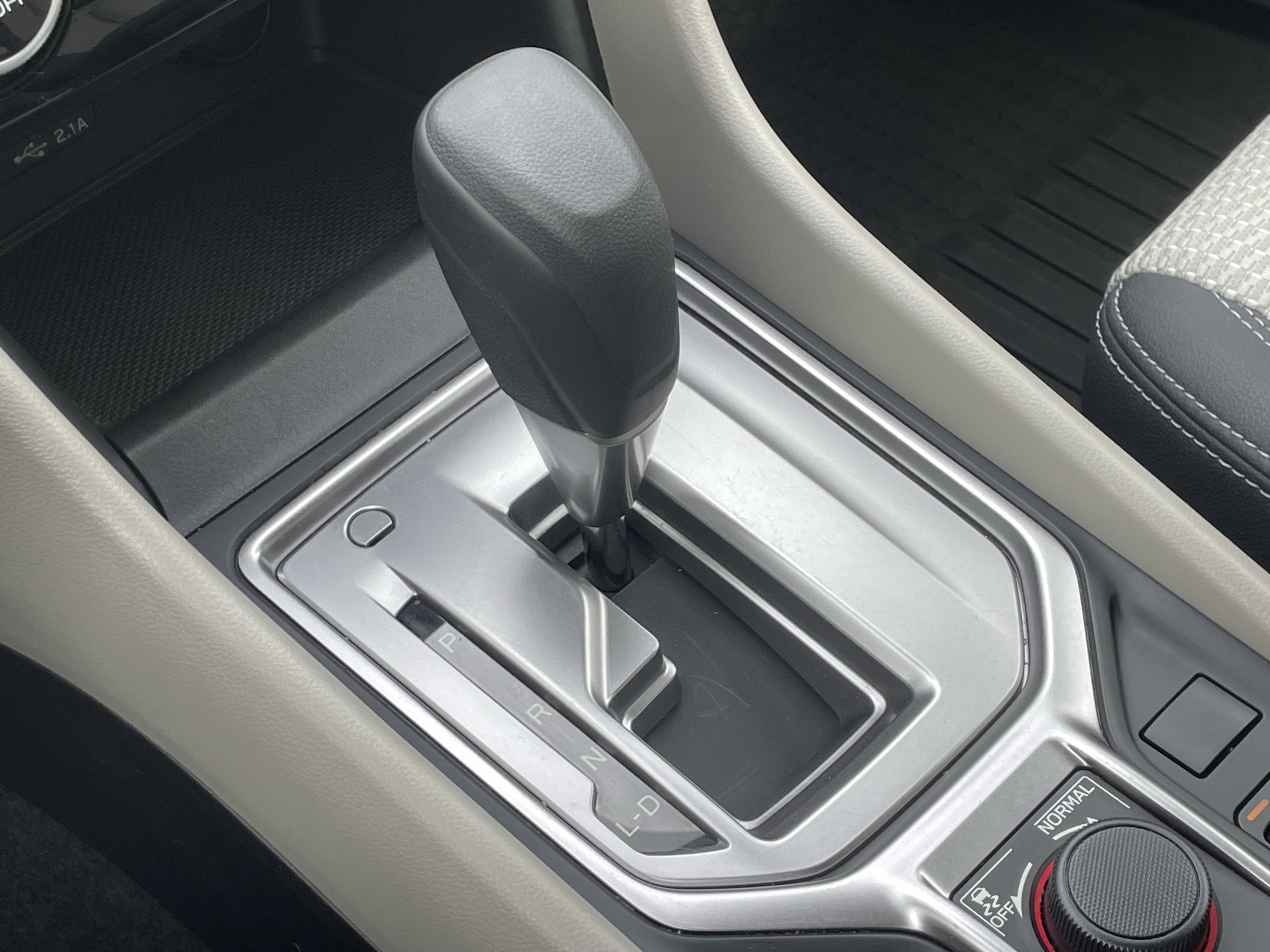 Used 2020 Subaru Forester Premium image 23