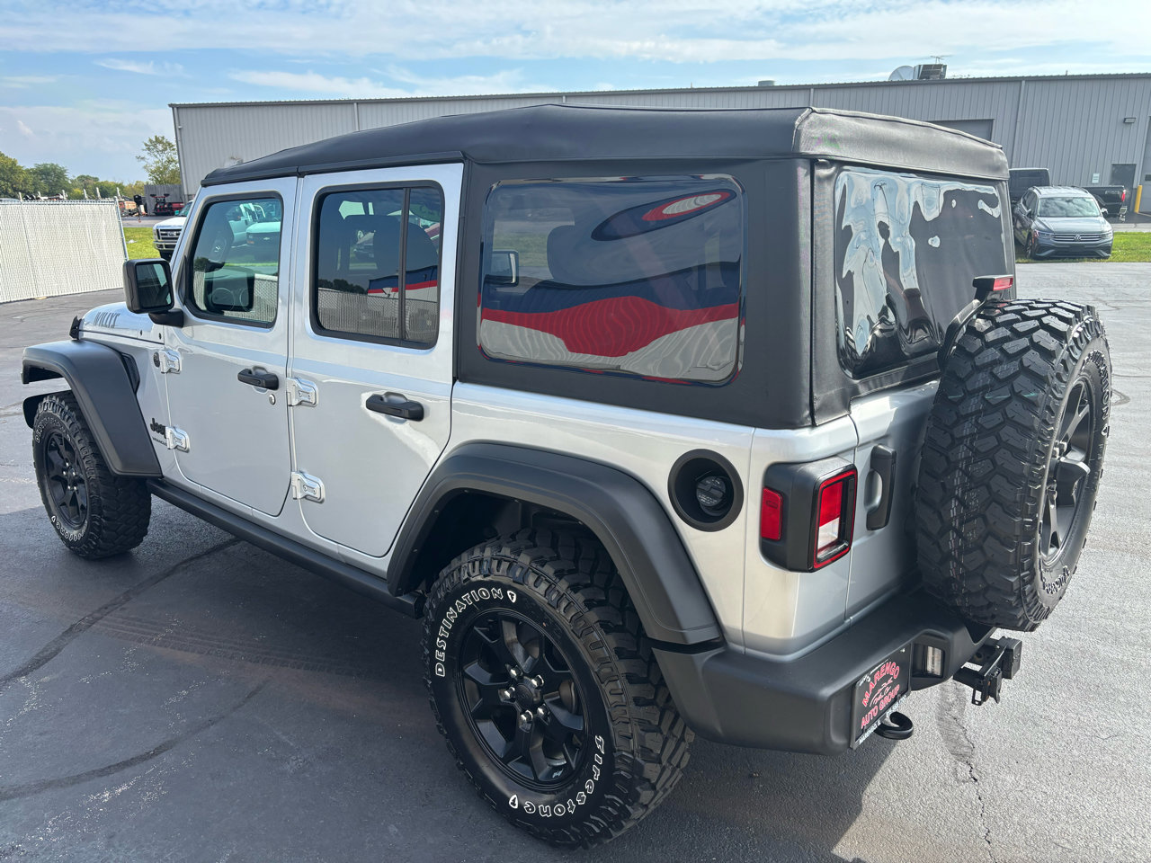 Used 2023 Jeep Wrangler Unlimited Sport image 5