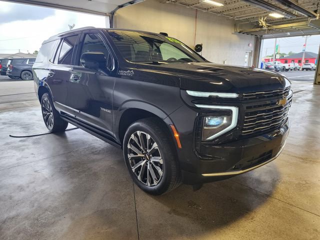 Certified 2025 Chevrolet Tahoe High Country AWD/4WD image 6