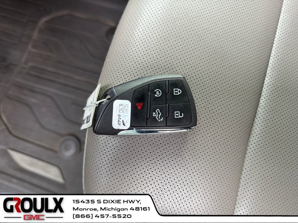 Used 2024 GMC Sierra 2500 SLT w/ SLT Premium Package image 25