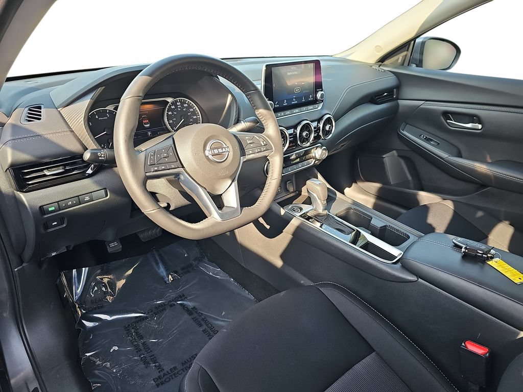 Used 2025 Nissan Sentra SV w/ All-Weather Package FWD image 16