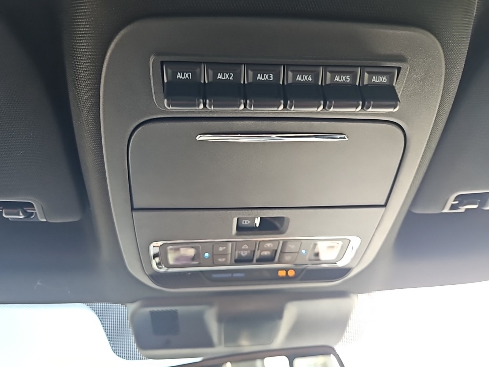 New 2027 Ford F450 Platinum w/ FX4 Off-Road Package AWD/4WD image 21