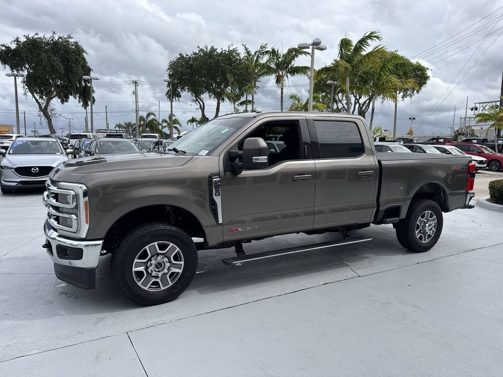 Used 2023 Ford F250 Lariat w/ Lariat Ultimate Package AWD/4WD image 10