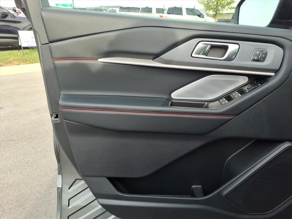 New 2026 Ford Explorer ST image 12